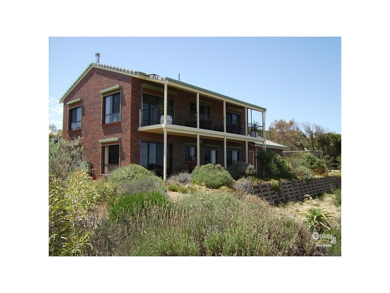 2 Quondong Ave, Aldinga Beach SA 5173