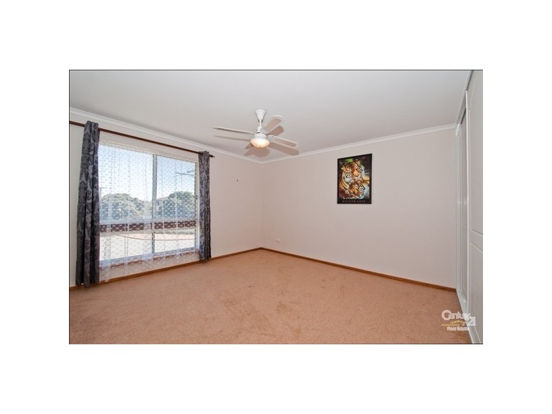 10 Plimsoll Road, Seaford SA 5169