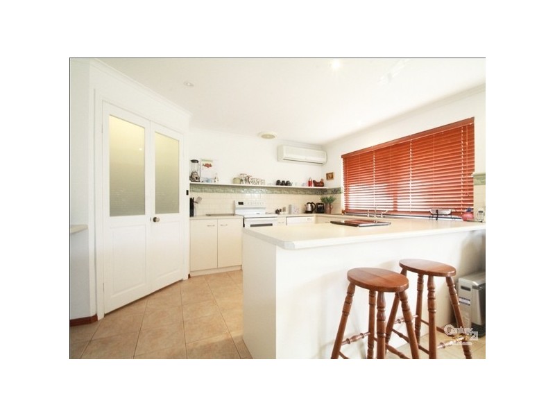 73 Valley View Drive, Mclaren Vale SA 5171
