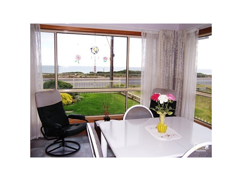 Flat1/205 Esplanade, Aldinga Beach SA 5173