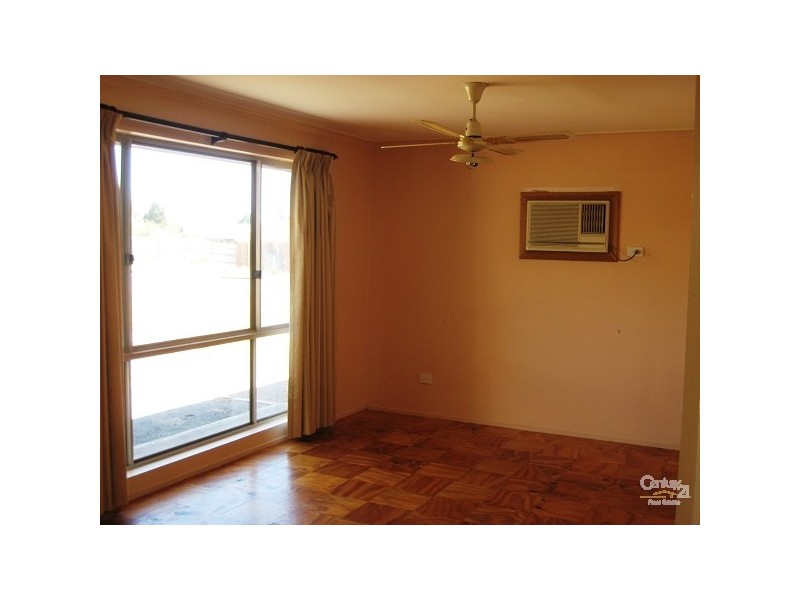 32 Tangier Boulevard, Aldinga Beach SA 5173