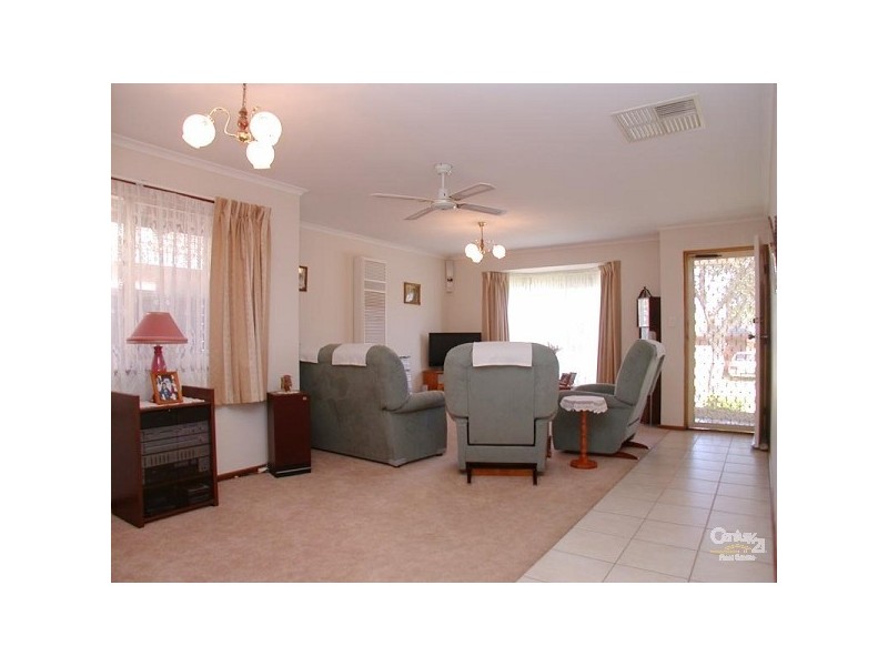 33 Whitestone Crescent, Seaford Rise SA 5169