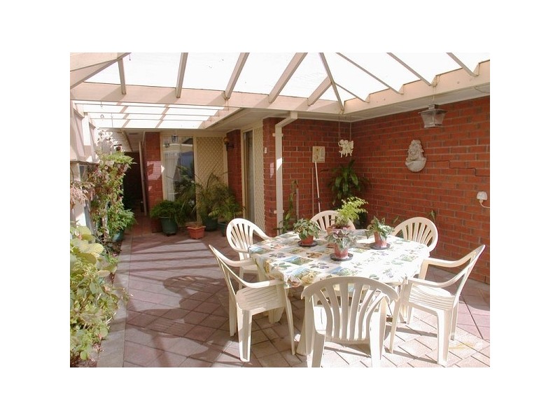 33 Whitestone Crescent, Seaford Rise SA 5169