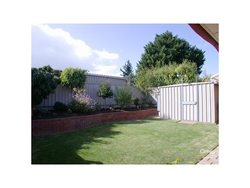 33 Whitestone Crescent, Seaford Rise SA 5169