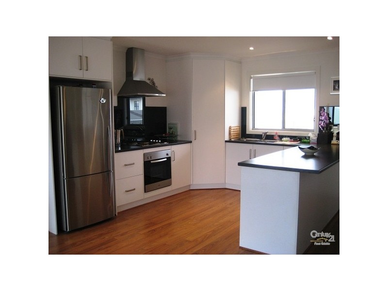 27 Shoreline Avenue, Sellicks Beach SA 5174