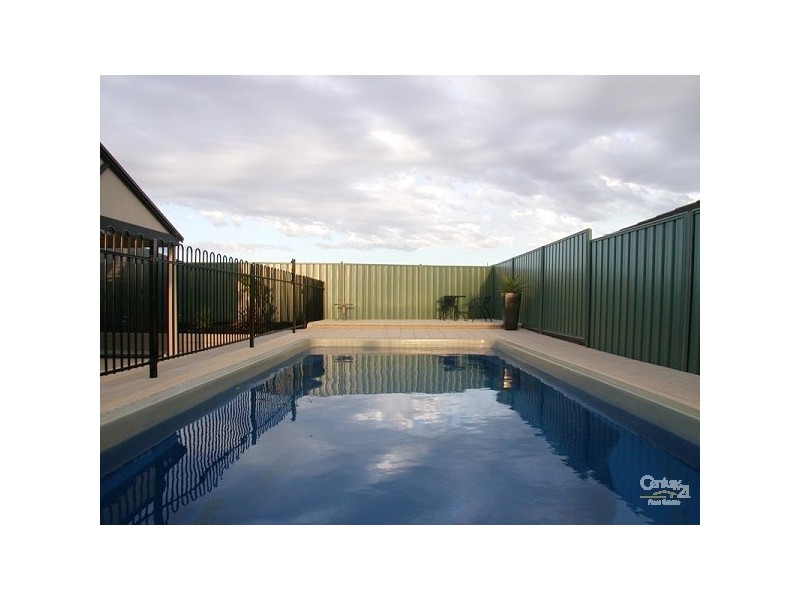 16 Ochre Drive, Aldinga Beach SA 5173