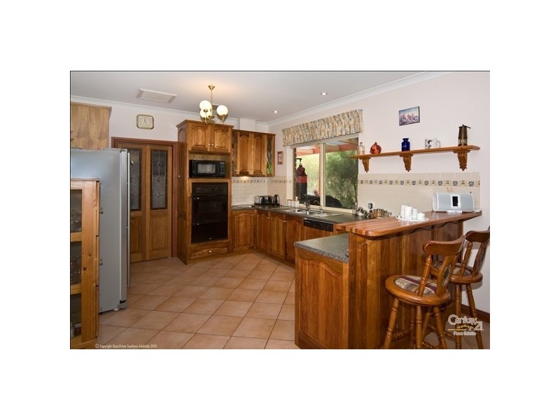 8 Cox Road, Aldinga Beach SA 5173