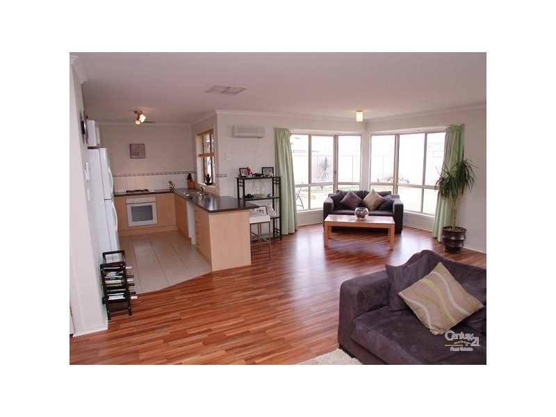 10 Bluebay Ave, Aldinga Beach SA 5173