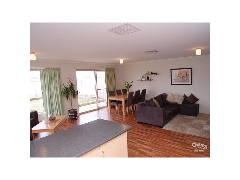 10 Bluebay Ave, Aldinga Beach SA 5173