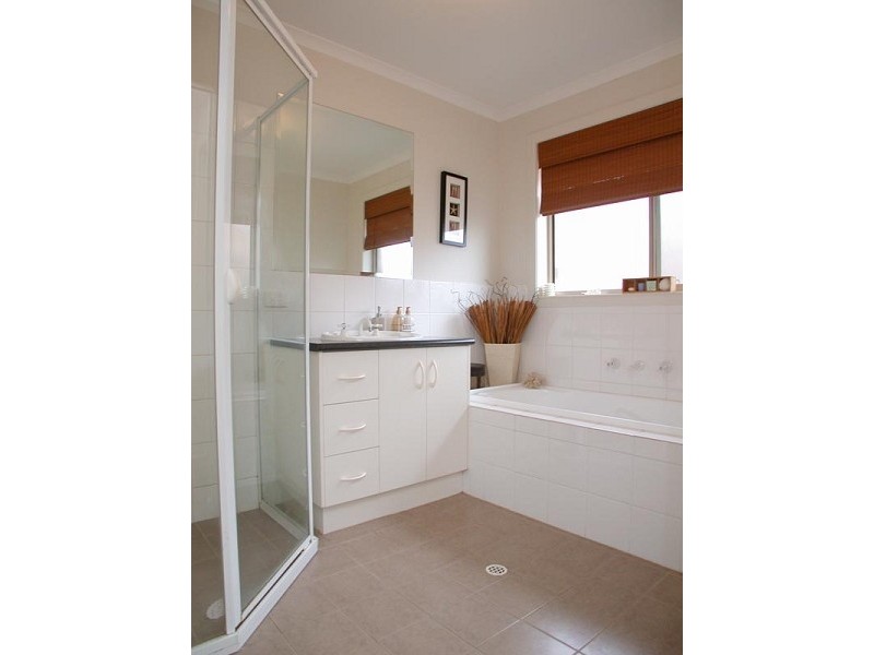 10 Bluebay Ave, Aldinga Beach SA 5173