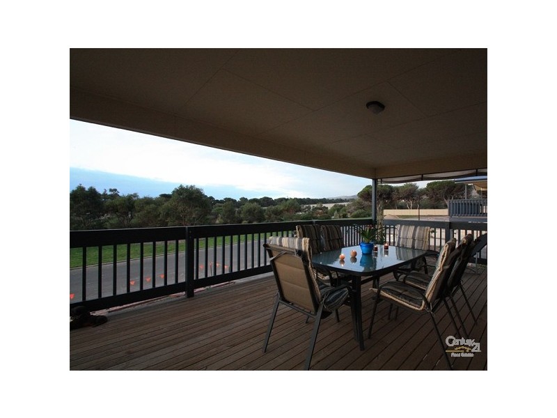 5 Bluewater Boulevard, Sellicks Beach SA 5174