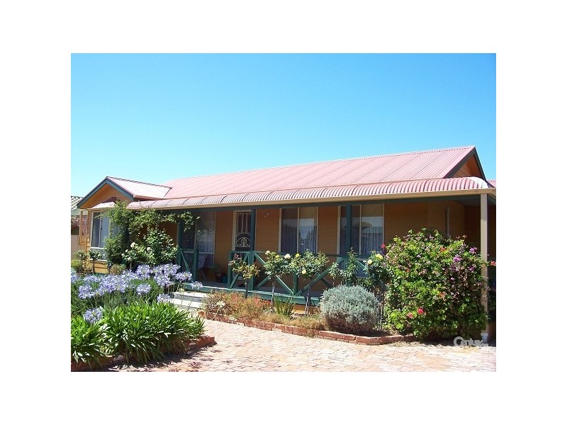 44 Stirling Crescent, Aldinga Beach SA 5173