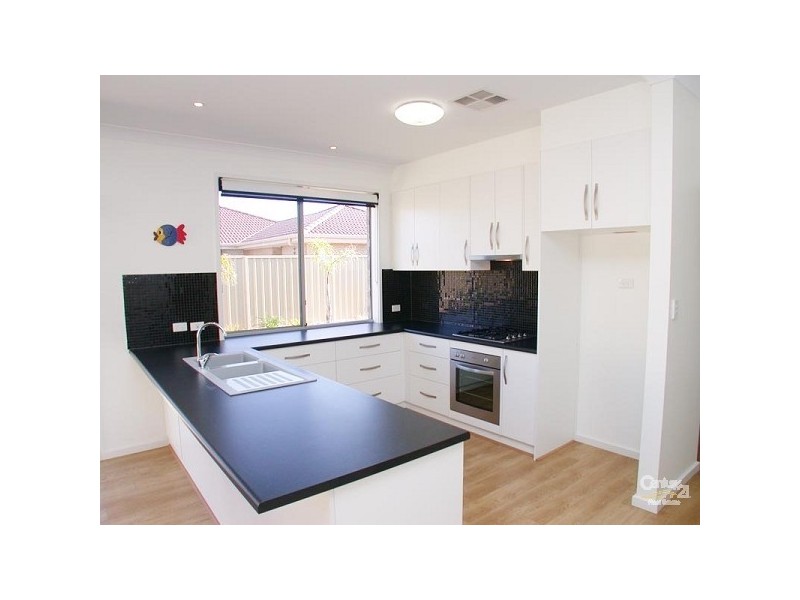 24 Nicholl Avenue, Aldinga Beach SA 5173