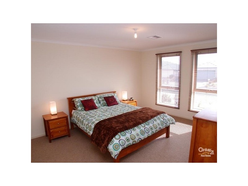 22 Nicholl Avenue, Aldinga Beach SA 5173