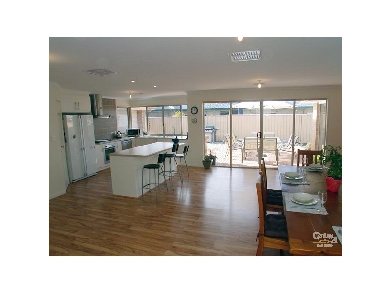 22 Nicholl Avenue, Aldinga Beach SA 5173