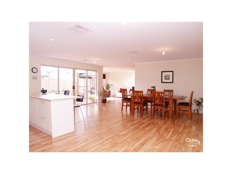 22 Nicholl Avenue, Aldinga Beach SA 5173