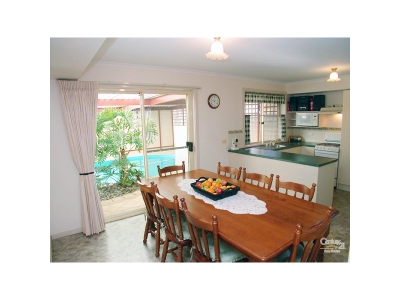 9 Hazeltine Drive, Seaford Rise SA 5169