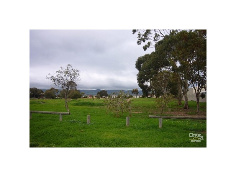 10 Skoda Street, Port Willunga SA 5173