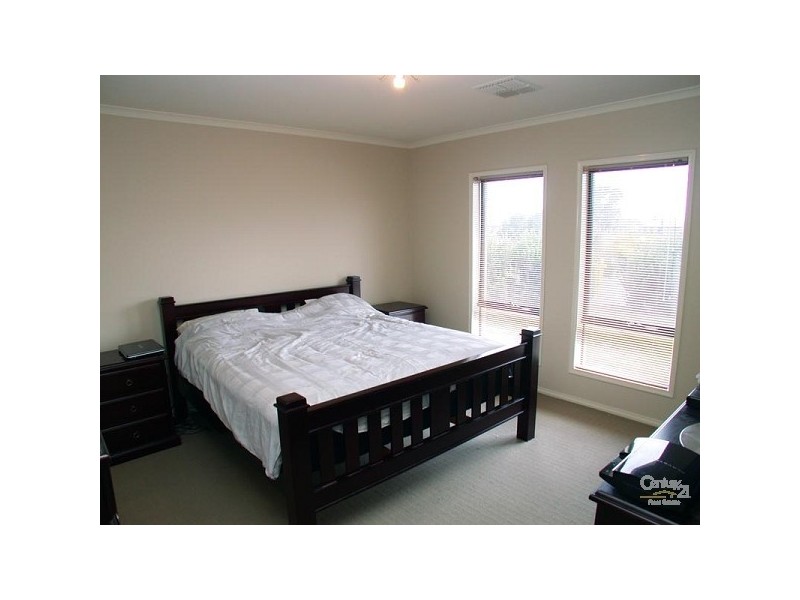 18 Basin Street, Aldinga Beach SA 5173