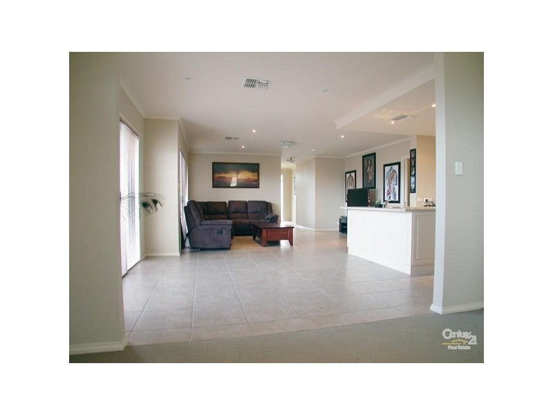 18 Basin Street, Aldinga Beach SA 5173