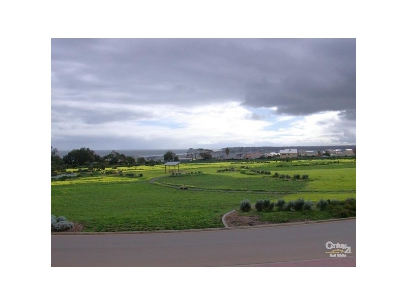 24 Arcadia Crescent, Sellicks Beach SA 5174
