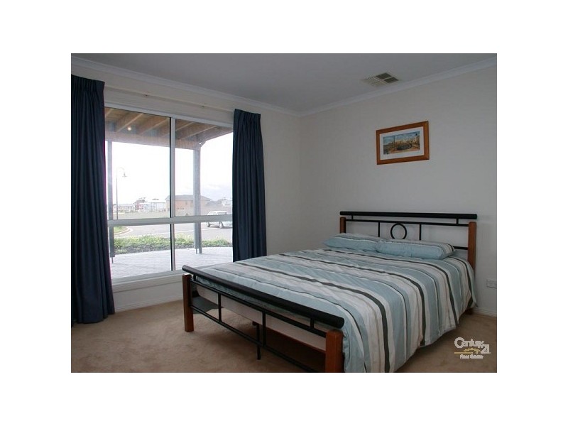 12 Caronia Cove, Sellicks Beach SA 5174