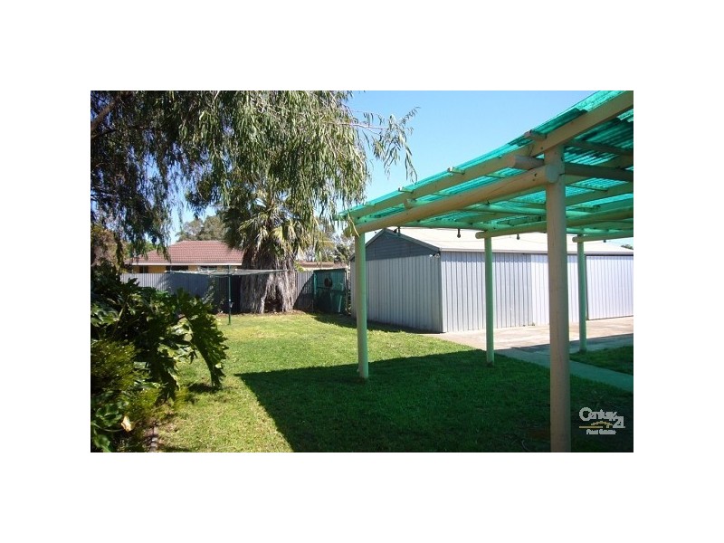 4 Bowering Hill Road, Port Willunga SA 5173