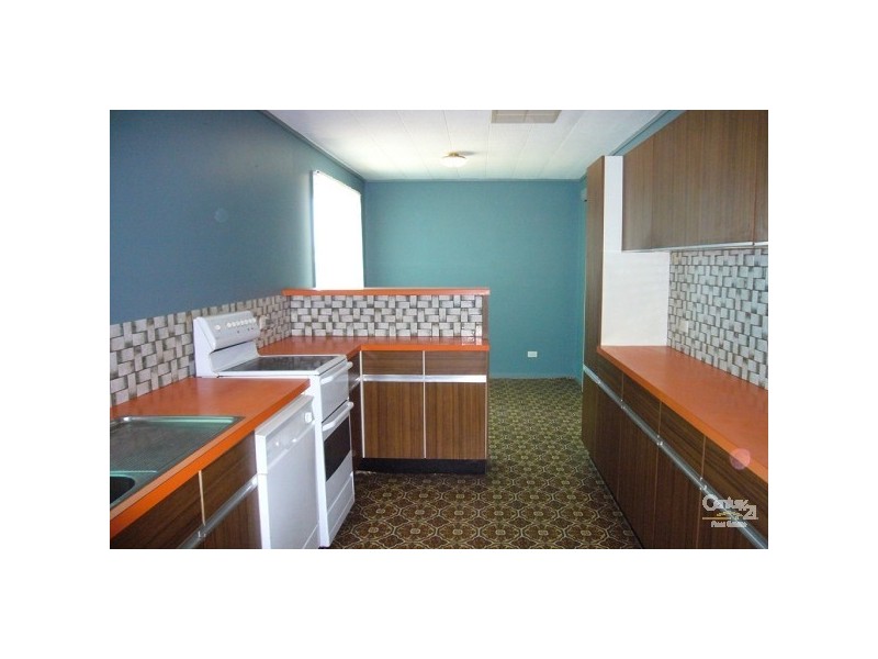 4 Bowering Hill Road, Port Willunga SA 5173