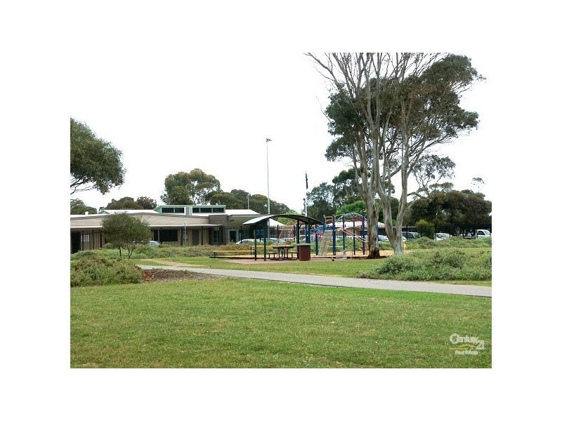 8 Kitto Crescent, Aldinga Beach SA 5173