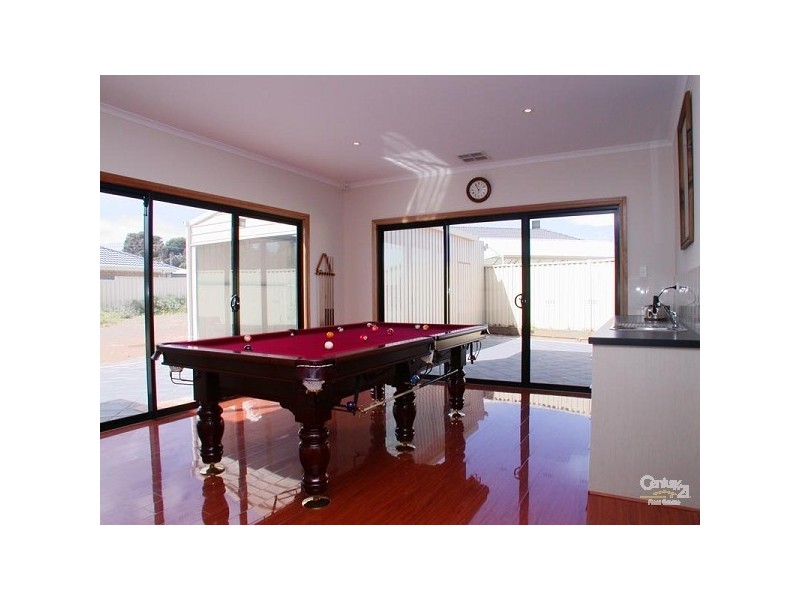 8 Thomas Street, Aldinga Beach SA 5173