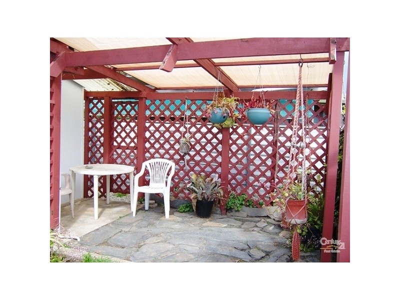 33 Whinnerah Avenue, Aldinga Beach SA 5173