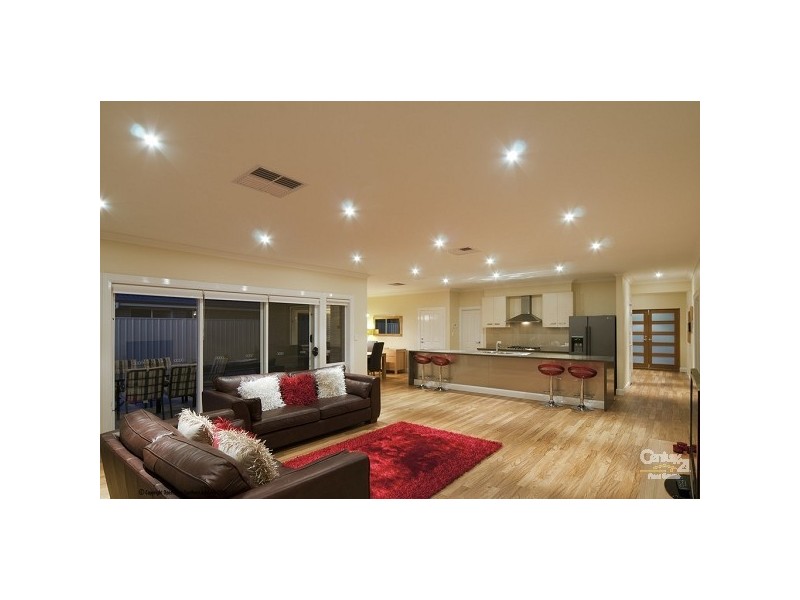 10 Whistlers Ave, Aldinga Beach SA 5173