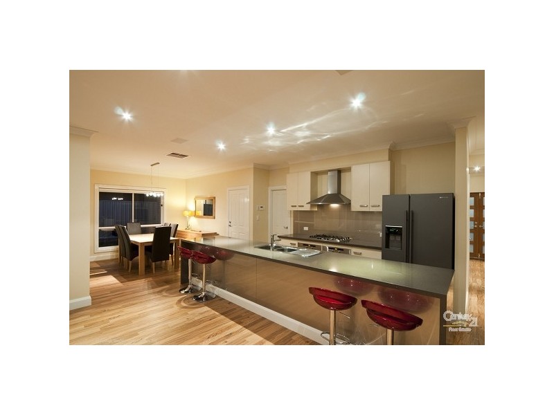 10 Whistlers Ave, Aldinga Beach SA 5173