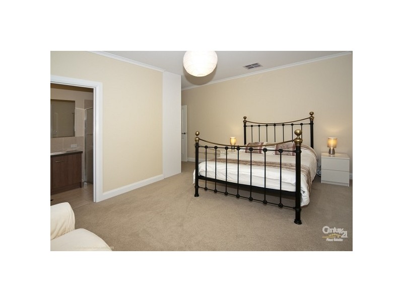 10 Whistlers Ave, Aldinga Beach SA 5173