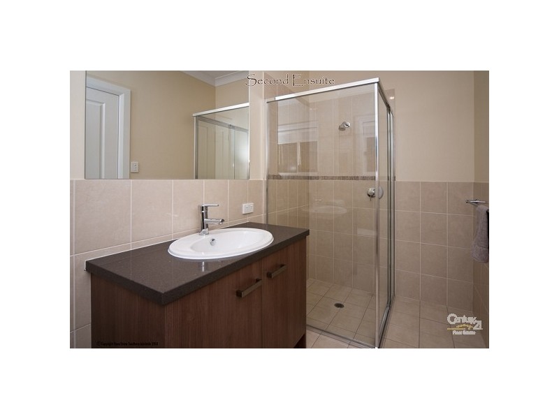 10 Whistlers Ave, Aldinga Beach SA 5173