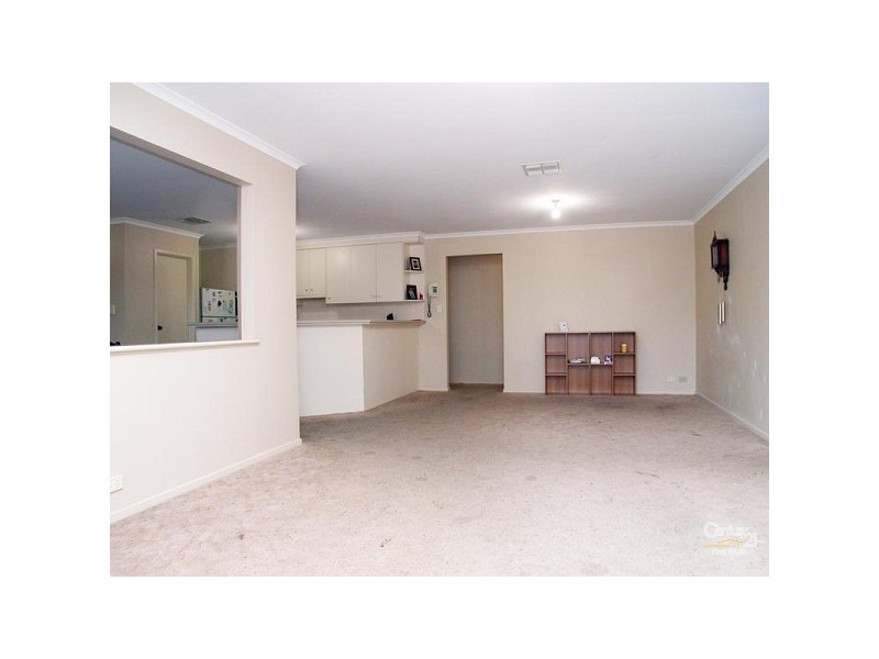 6 Oceanic Close, Seaford Rise SA 5169