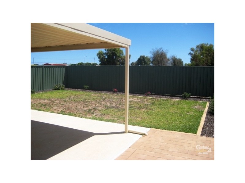 10 Chartreuse Court, Aldinga Beach SA 5173