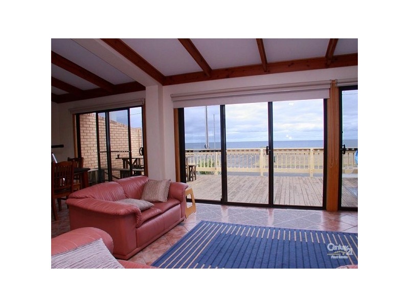 84 Esplanade, Aldinga Beach SA 5173