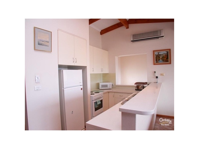 84 Esplanade, Aldinga Beach SA 5173