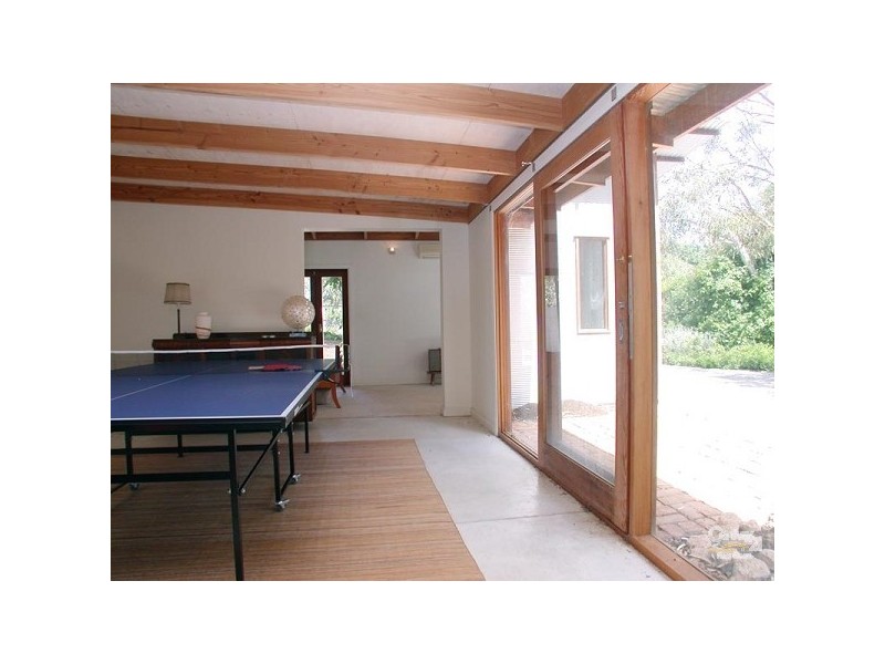 8 East Street, Port Willunga SA 5173