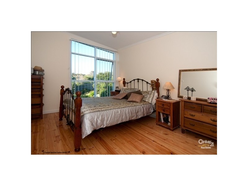 225 Esplanade, Aldinga Beach SA 5173