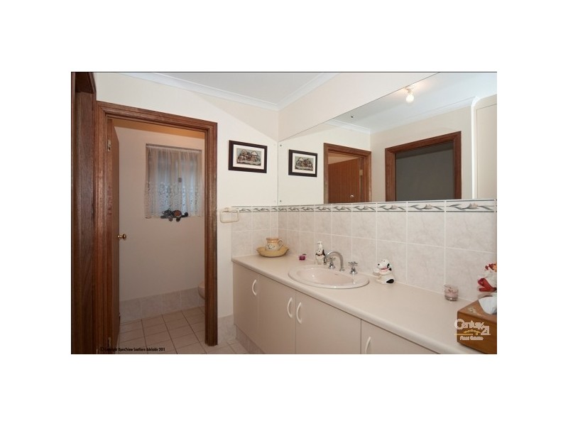 31 Aquamarine Avenue, Aldinga Beach SA 5173