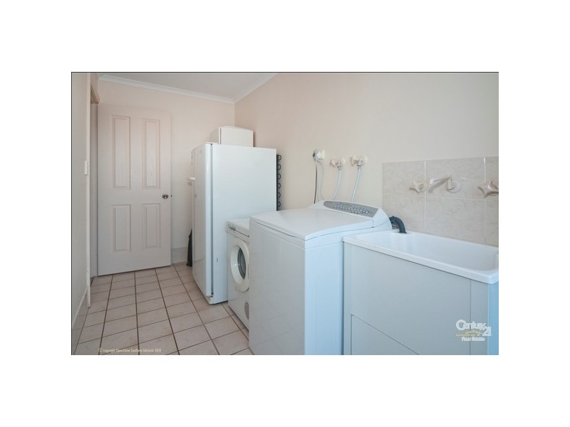 19 Livermead Way, Moana SA 5169