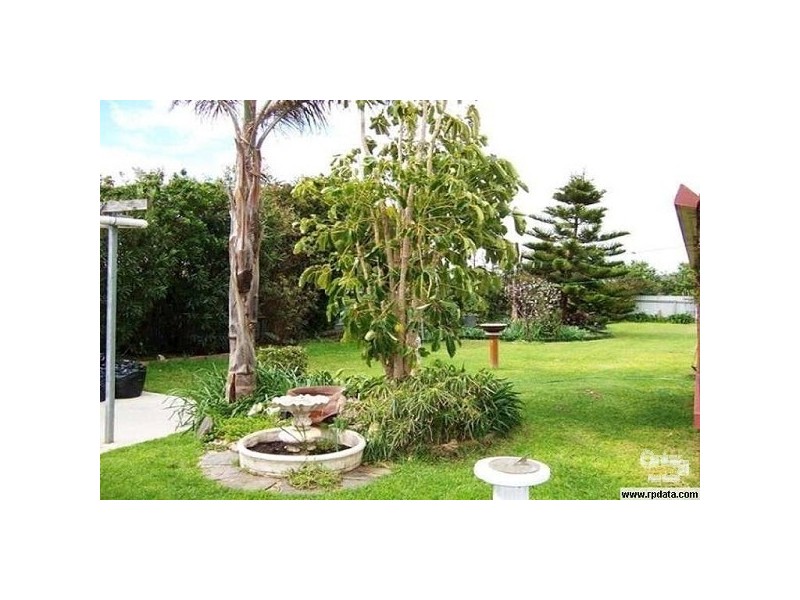 33 Whinnerah Ave, Aldinga Beach SA 5173