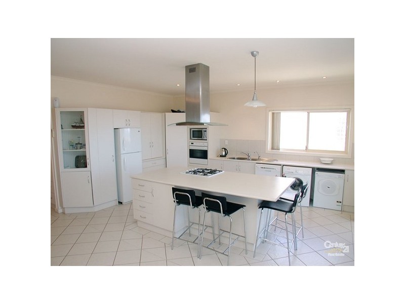 99 Esplanade, Aldinga Beach SA 5173