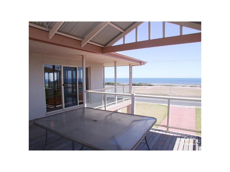 99 Esplanade, Aldinga Beach SA 5173