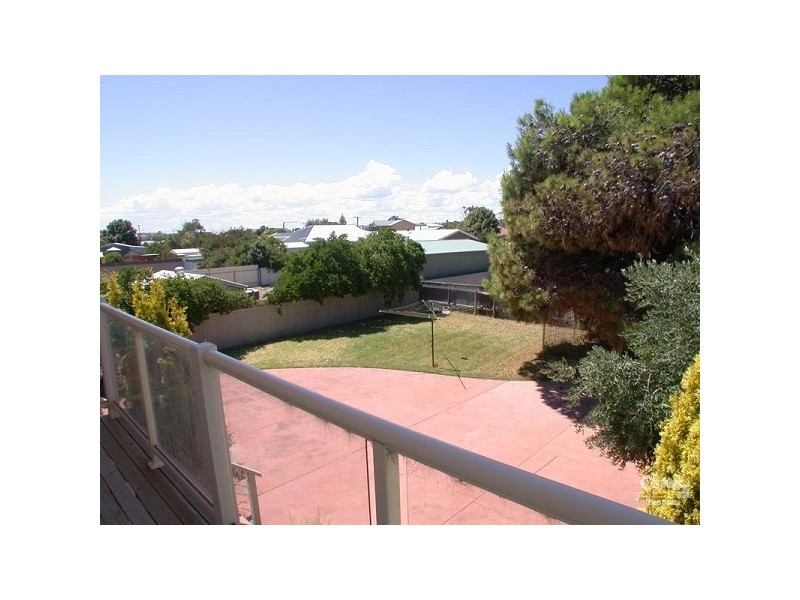 99 Esplanade, Aldinga Beach SA 5173