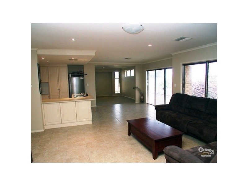 18 Basin street, Aldinga Beach SA 5173