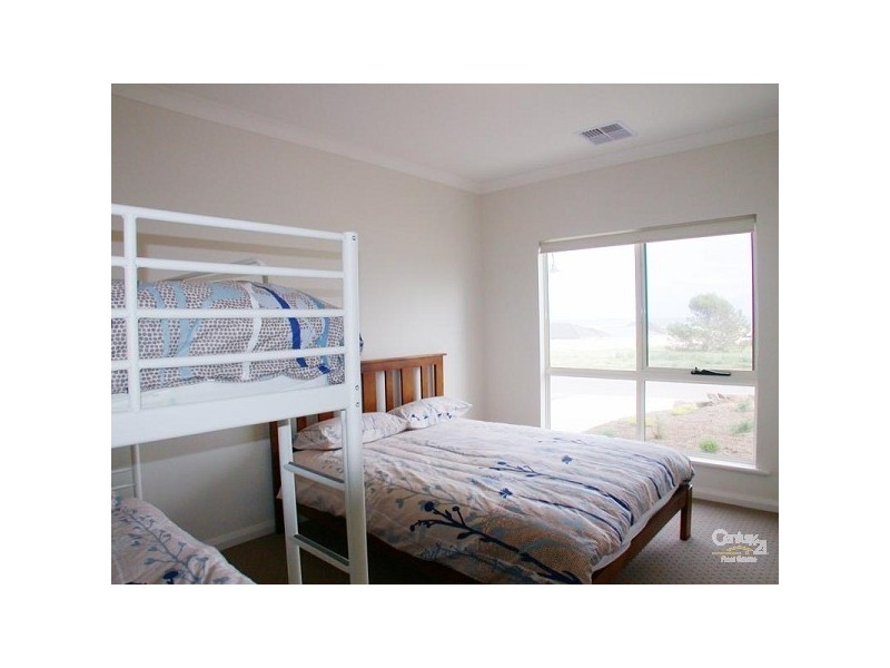 32 Milford Avenue, Sellicks Beach SA 5174