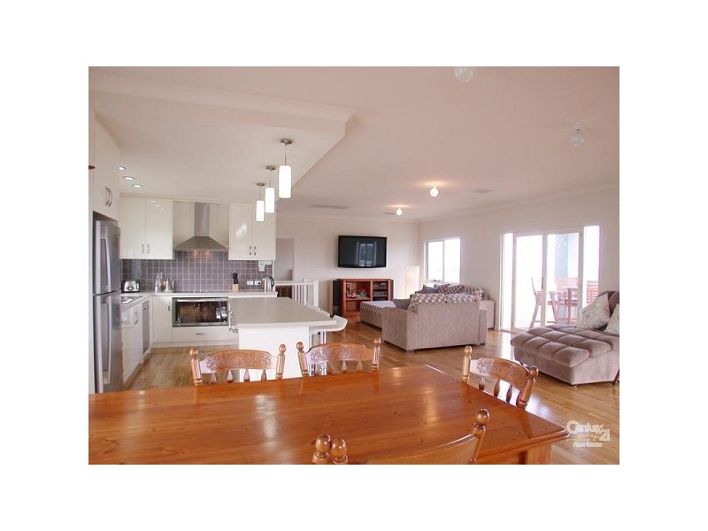 32 Milford Avenue, Sellicks Beach SA 5174